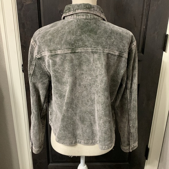 True Craft Corduroy Shacket XS - Picture 3 of 11